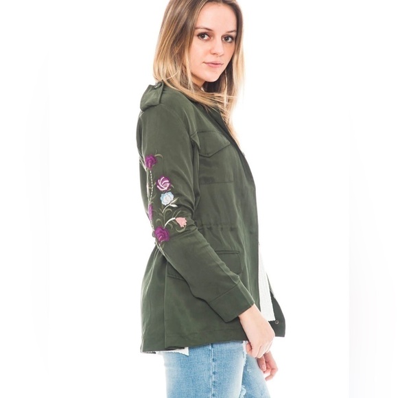 Jackets & Blazers - BB Military Embroidery Jacket Sz S
